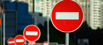 какой штраф за проезд под кирпич