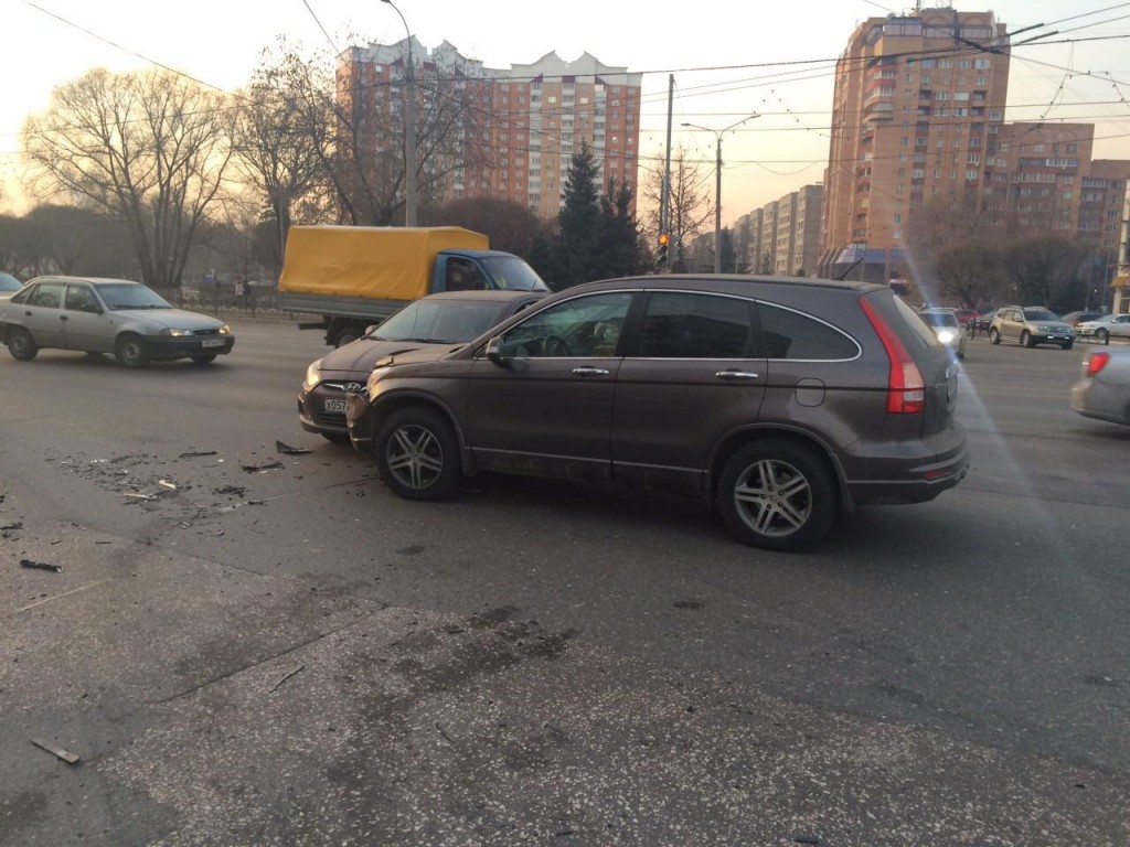Спорные ситуации при ДТП при повороте налево