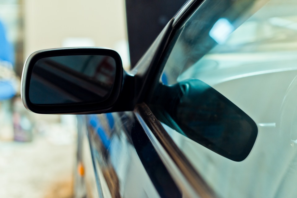 Задел пешехода зеркалом: что делать